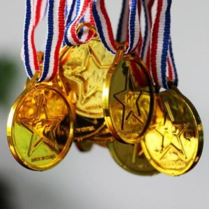 Toy Sports | 100Pcs Gold Plastic Winners Medals Sports Day Party Bag Prize Awards Toys For Party Decor Sports & Outdoor Activities Toy Sports